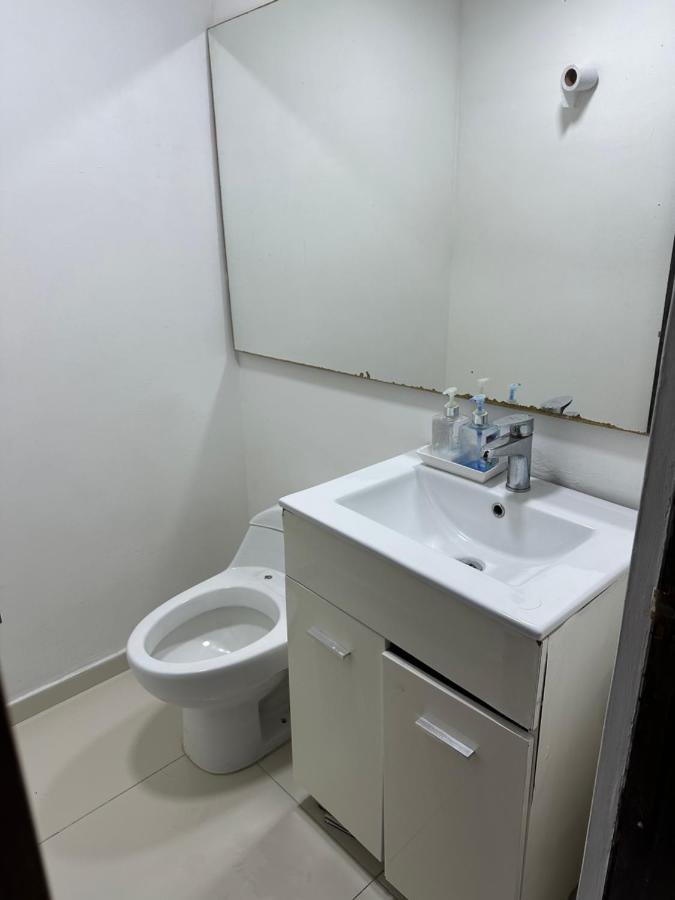 Apartamento Lindo De 3 Alcobas Y De Dos Comodo Linda En Cartagena