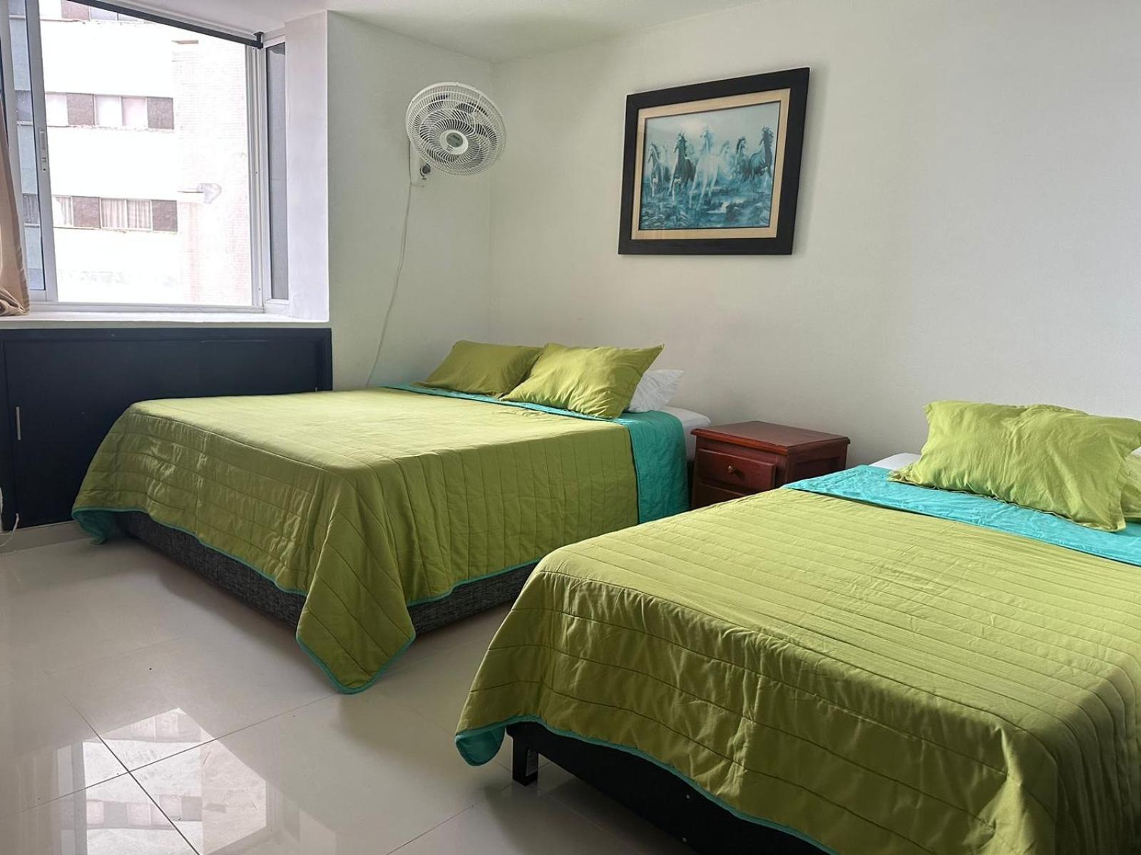 Apartamento Lindo De 3 Alcobas Y De Dos Comodo Linda En Cartagena